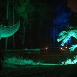 Noites Jurássicas estão de regresso para desvendar um Dino Parque que só se revela após escurecer