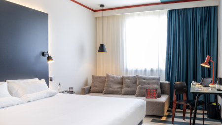 O Ibis Styles Barcelona Sant Joan Despí abre as suas portas após um rebranding e uma renovação completa